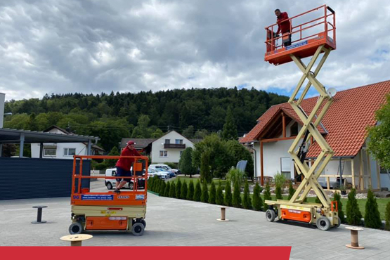 Sicherer Umgang mit der Hebebühne